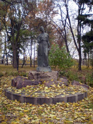 Памятник Лесе Украинке в Мариинском парке