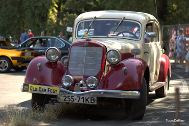 Киевский фестиваль ретро автомобилей