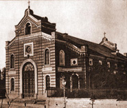 Eglise luthérienne à Pechersk, édifice sophistiquée gothique de 19 siècle, fonctionne à nos jours