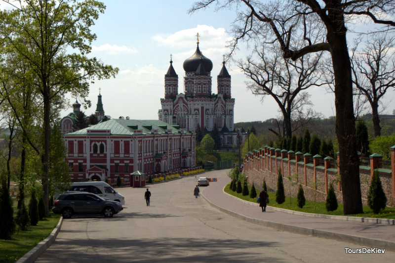 Feofania guided tour, Kiev