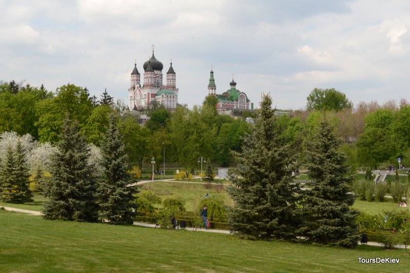 Feofania guided tour, Kiev