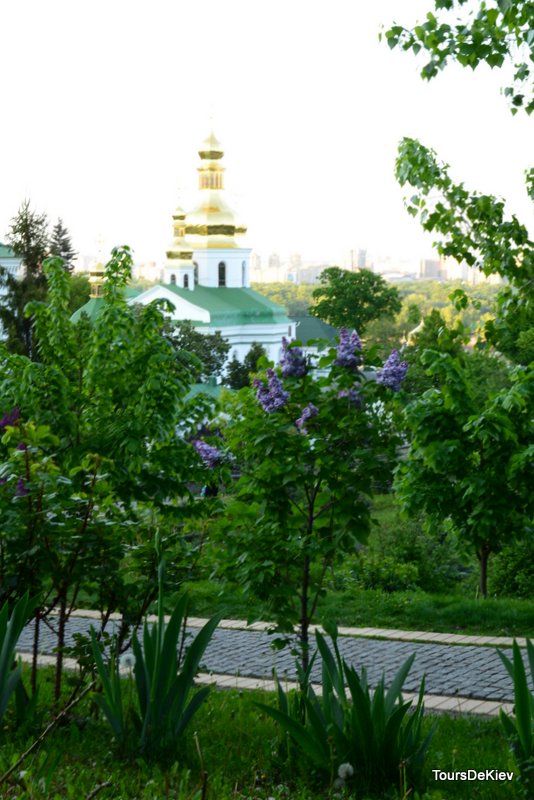 Kiev Pechersk monastery tour