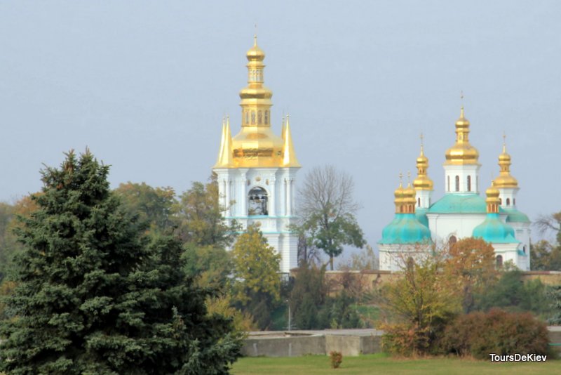 Kiev Pechersk monastery tour