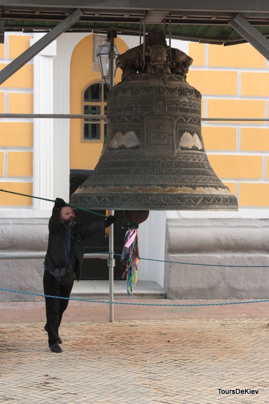 Kiev Pechersk monastery tour