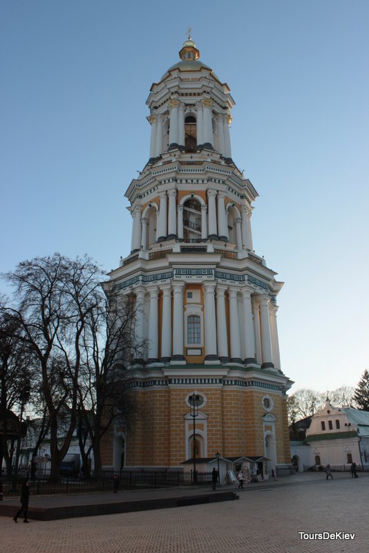 Kiev Pechersk monastery tour