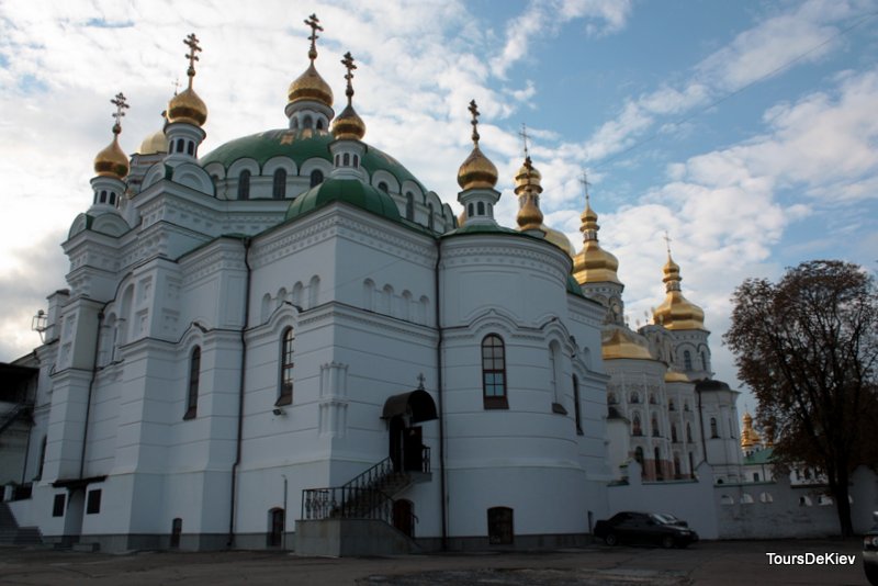 Kiev Pechersk monastery tour