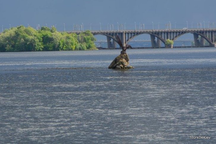 Boat tour Kiev