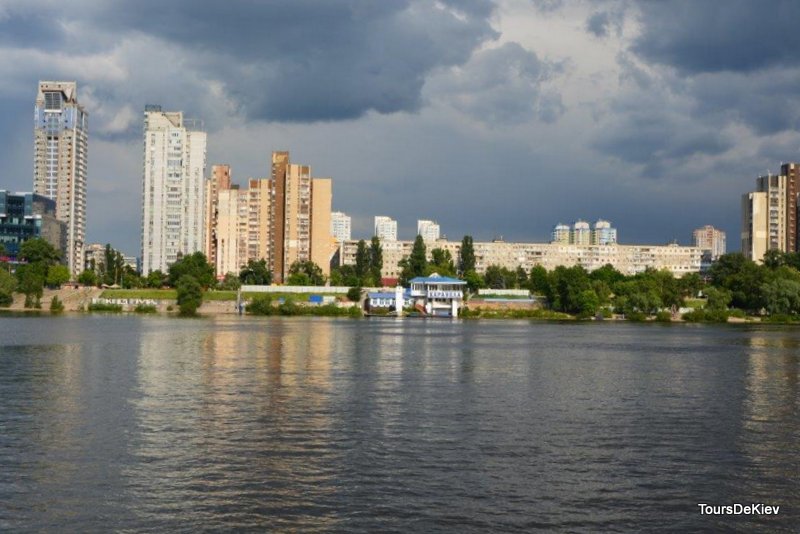 Boat tour Kiev