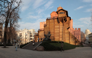 Золотые ворота, Памятник Ярославу Мудрому