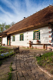 Екскурсія до традиційної української садиби
